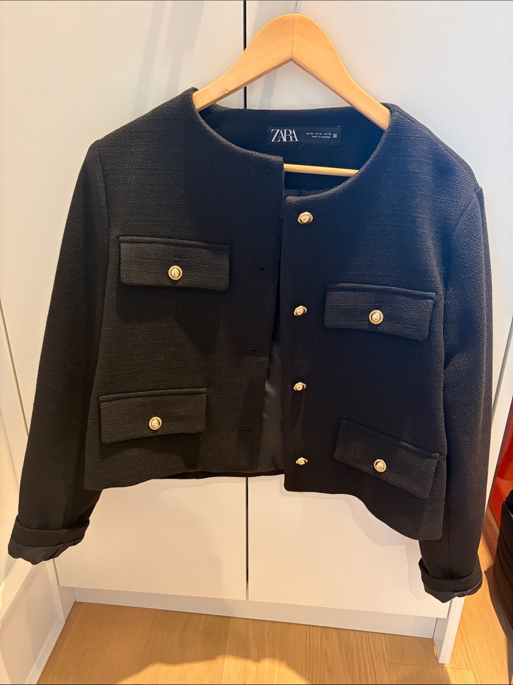 Zara Black Cropped Gold-Button Blazer